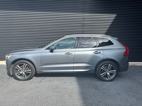 Used 2018 Volvo XC60 T5 Momentum w/ Vision Package AWD/4WD image 2