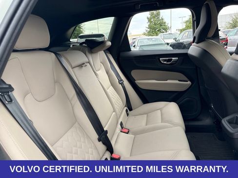 Used 2026 Volvo XC60 B5 Plus AWD/4WD image 11
