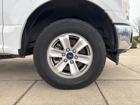 Used 2019 Ford F150 XLT w/ Trailer Tow Package image 25