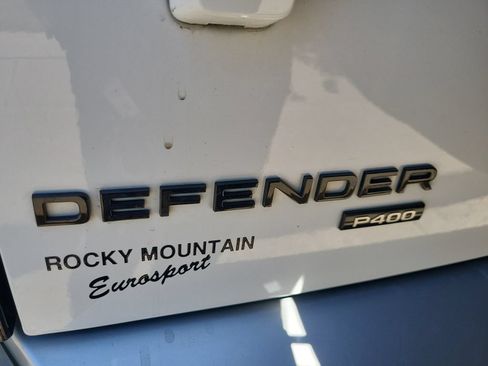 Used 2023 Land Rover Defender 110 SE AWD/4WD image 18