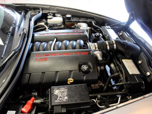 Used 2006 Chevrolet Corvette 2dr Conv w/ Preferred Equipment Group image 18