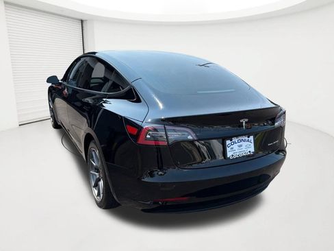 Used 2022 Tesla Model 3 Long Range AWD/4WD image 7