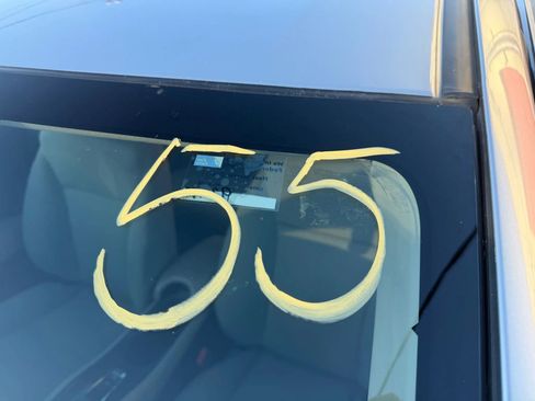 Used 2020 Honda HR-V LX image 32