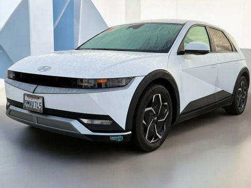 Used 2024 Hyundai Ioniq 5 SE image 9