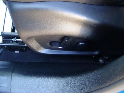 Certified 2025 Jeep Compass Limited w/ Elite Group image 16