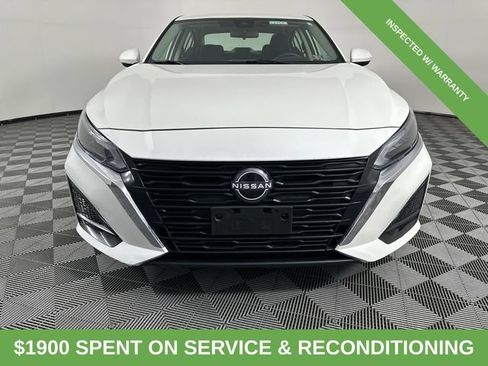 Used 2023 Nissan Altima 2.5 SV FWD image 13