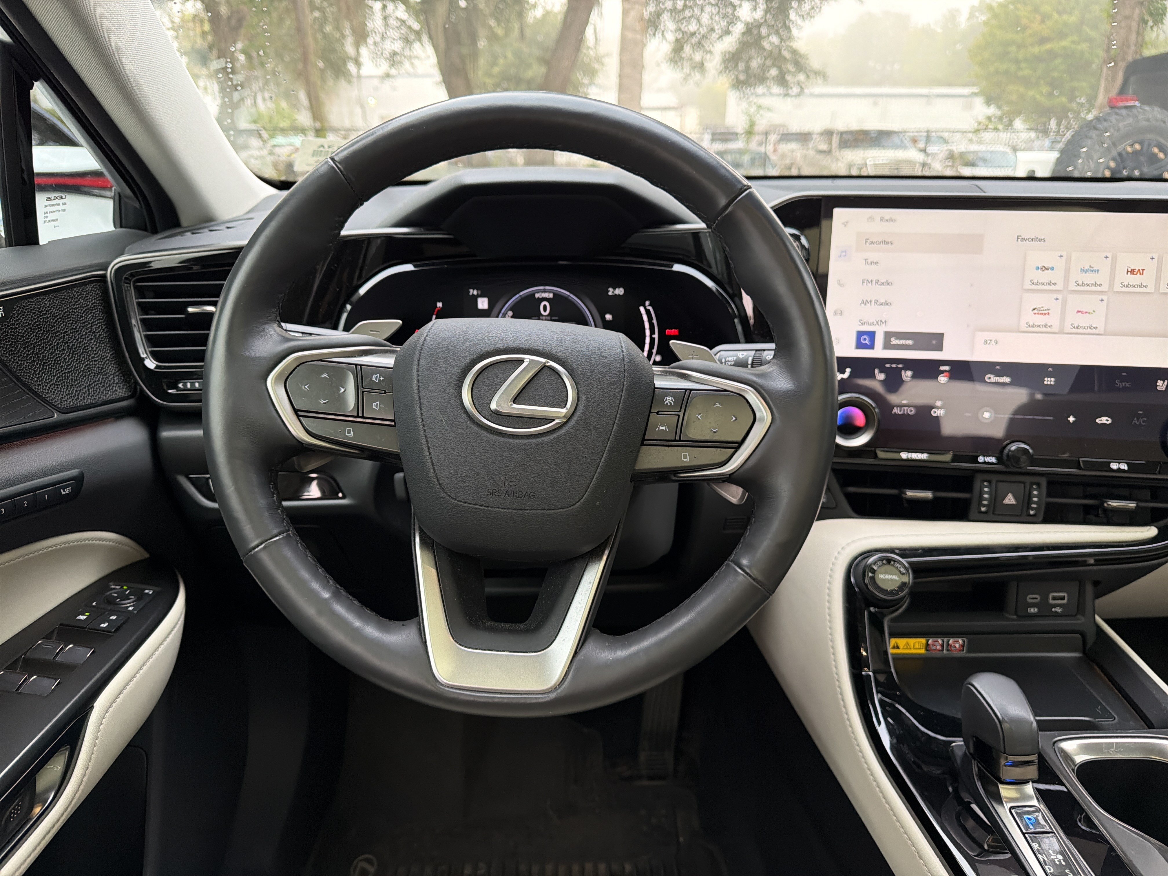 Used 2025 Lexus NX 350h AWD w/ Accessory Package (2T) image 31