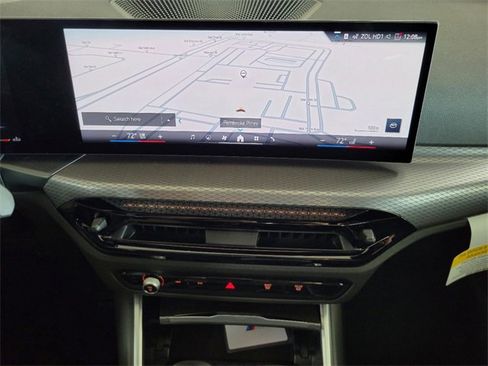 New 2025 BMW 330i Sedan w/ M Sport Package image 11