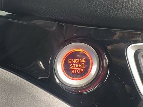 Used 2022 Honda Pilot Elite image 26