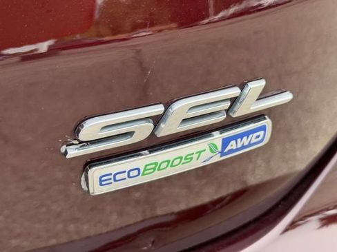 Used 2019 Ford Edge SEL w/ Equipment Group 201A AWD/4WD image 33