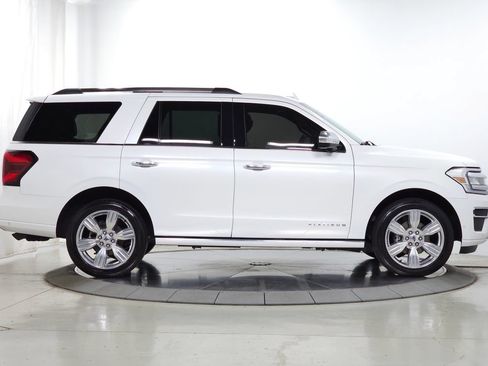 Used 2024 Ford Expedition Platinum AWD/4WD image 14