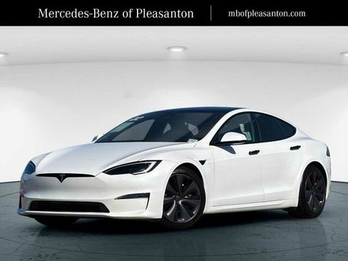 Used 2022 Tesla Model S Base 4D Hatchback image 1