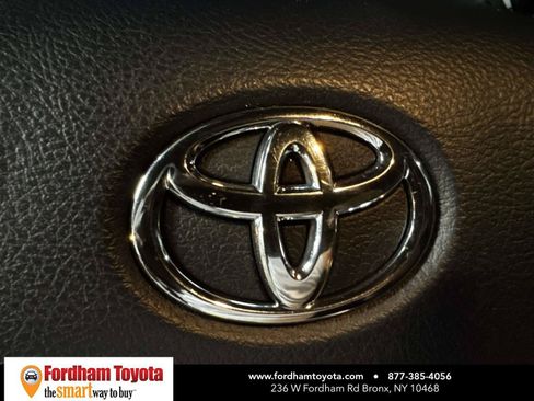Used 2023 Toyota Tacoma TRD Sport AWD/4WD image 29