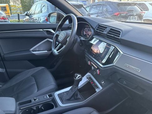 Used 2023 Audi Q3 2.0T Premium w/ Convenience Package image 27