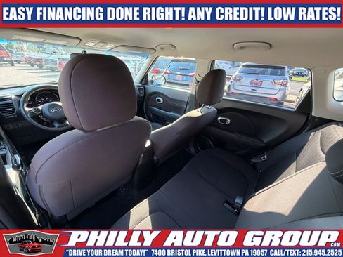 Used 2016 Kia Soul FWD image 18