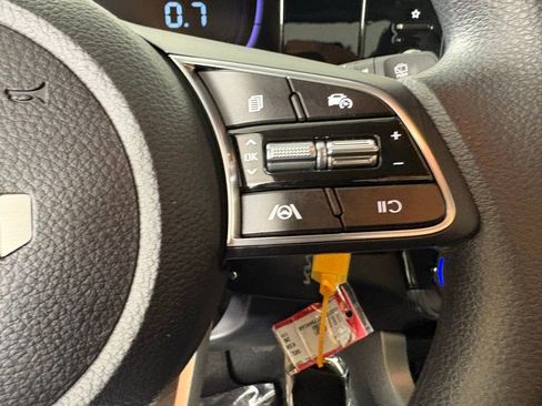 New 2026 Kia Seltos LX FWD image 24