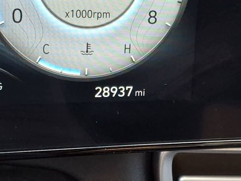 Used 2024 Hyundai Elantra SEL image 19