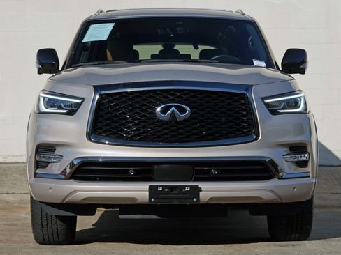 Used 2024 INFINITI QX80 Sensory AWD/4WD image 7
