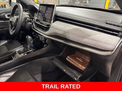 Used 2023 Jeep Compass Latitude w/ Convenience Group AWD/4WD image 23