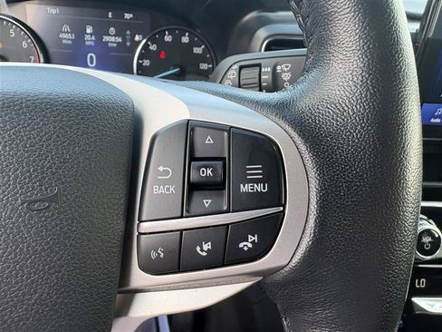 Used 2021 Ford Explorer Limited w/ Equipment Group 301A AWD/4WD image 19