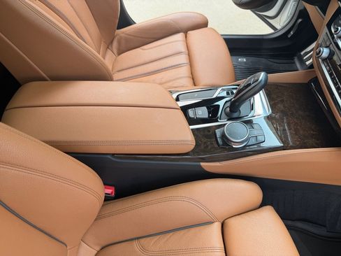 Used 2019 BMW 540i xDrive w/ M Sport Package AWD/4WD image 26