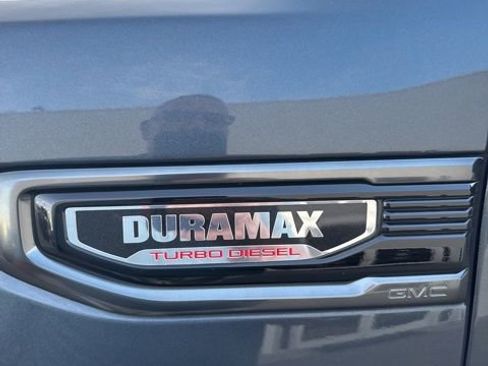 Used 2021 GMC Sierra 1500 AT4 w/ AT4 Value Package AWD/4WD image 4