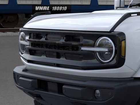 New 2025 Ford Bronco Outer Banks image 36