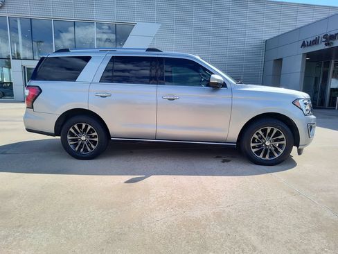 Used 2020 Ford Expedition Limited RWD image 15