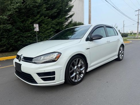 Used 2015 Volkswagen Golf R 4Motion AWD 4dr Hatchback image 3