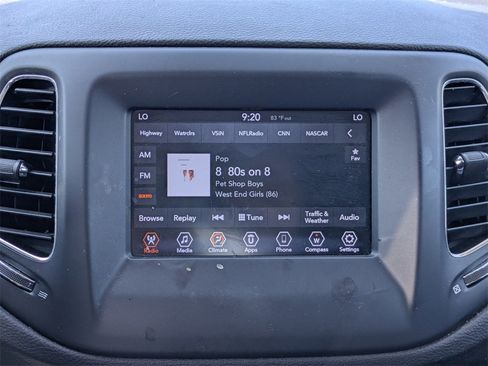 Used 2021 Jeep Compass Latitude image 18