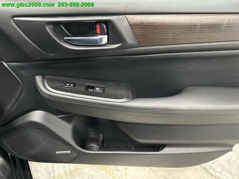 Used 2017 Subaru Legacy 2.5i Limited AWD/4WD image 26