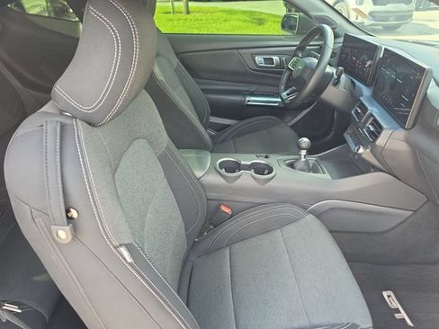 Used 2025 Ford Mustang GT RWD image 8