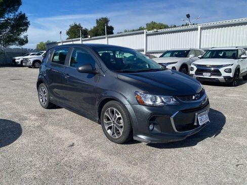 Used 2020 Chevrolet Sonic LT image 2