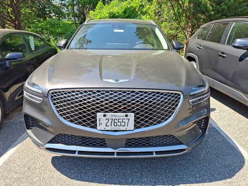 Used 2025 Genesis GV70 2.5T AWD/4WD image 2