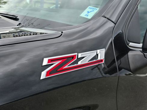 Used 2025 Chevrolet Silverado 1500 LTZ w/ LTZ Premium Package image 11