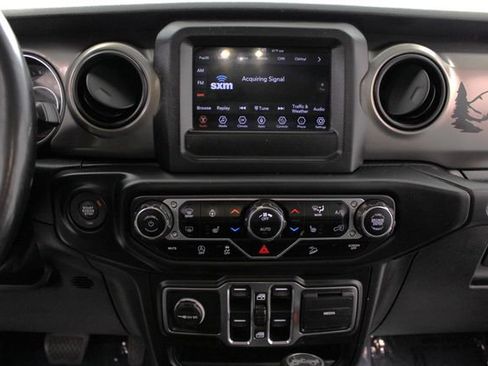 Used 2019 Jeep Wrangler Unlimited Sport S AWD/4WD image 20