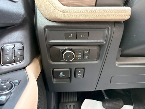 Used 2022 Ford Expedition Max Limited AWD/4WD image 31