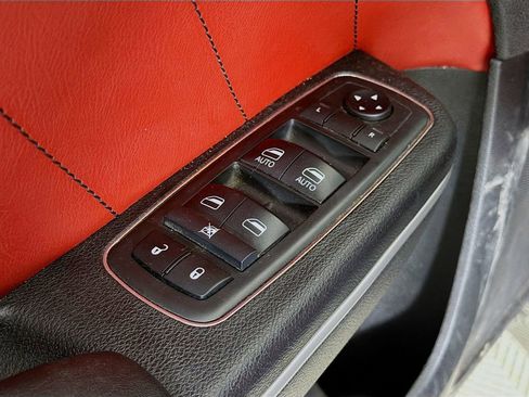 Used 2019 Dodge Charger GT image 17