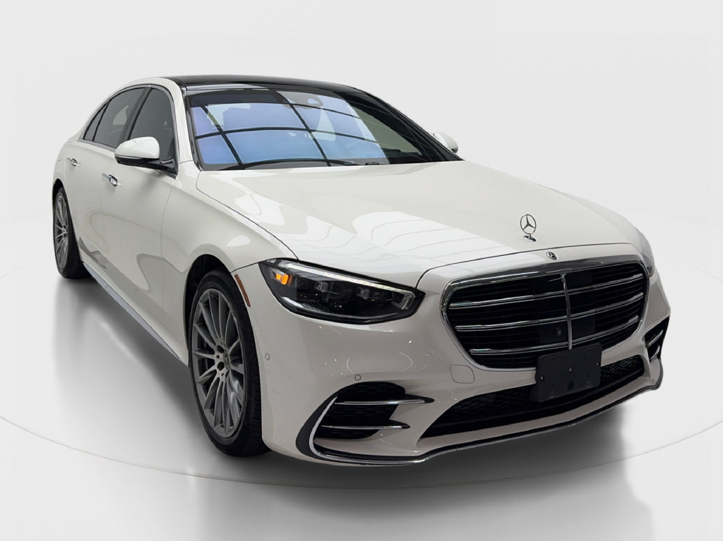 Used 2022 Mercedes-Benz S 500 4MATIC w/ AMG Line Package image 3