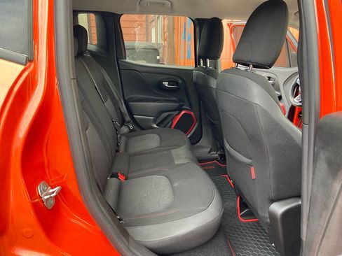 Used 2016 Jeep Renegade Trailhawk AWD/4WD image 32