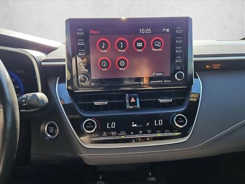 Used 2022 Toyota Corolla XSE image 15