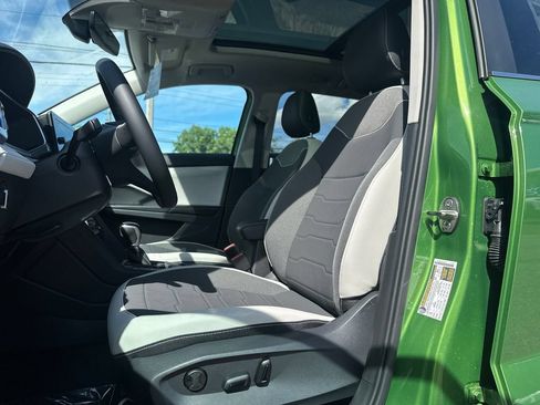 New 2026 Volkswagen Taos SE AWD/4WD image 8