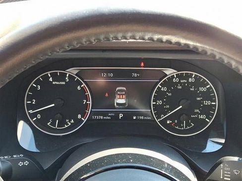 Used 2023 Nissan Rogue SL w/ SL Premium Package image 21