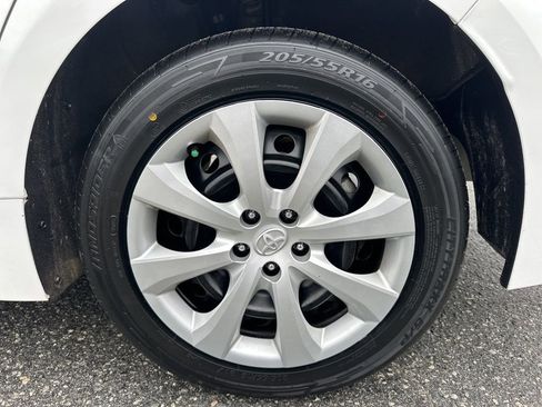 Used 2023 Toyota Corolla LE image 26