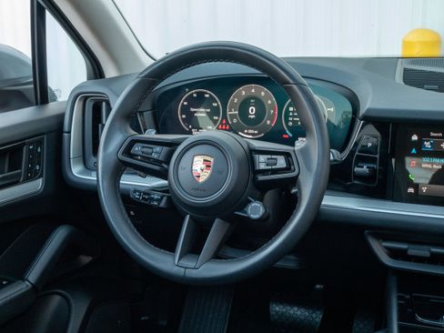 Certified 2024 Porsche Cayenne w/ Premium Package Plus (PFM) image 22