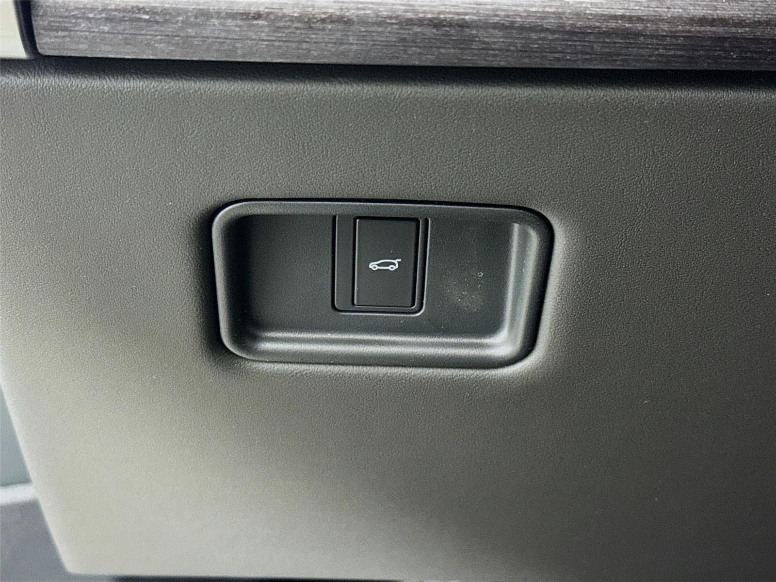 New 2026 Land Rover Range Rover SE AWD/4WD image 10