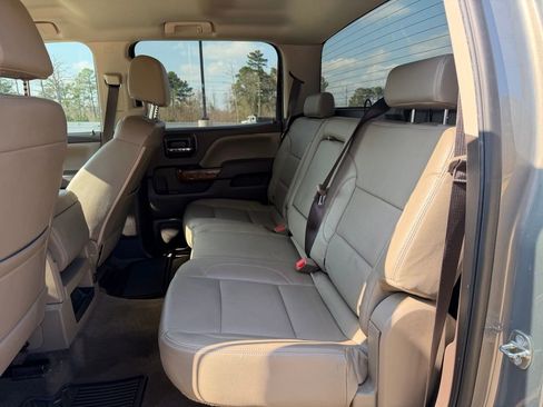 Used 2017 GMC Sierra 1500 SLE w/ SLE Value Package image 13