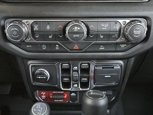 New 2026 Jeep Gladiator Willys AWD/4WD image 13