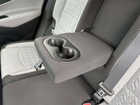 Used 2023 Chevrolet Equinox LS w/ LS Convenience Package image 10