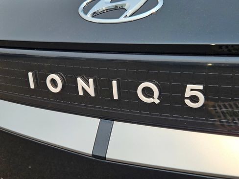 Used 2024 Hyundai Ioniq 5 SEL AWD/4WD image 27